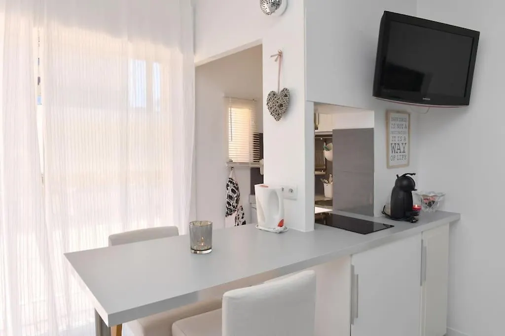 Lovely Studio With Pool By The Sea Roquebrune-Cap-Martin 0*,